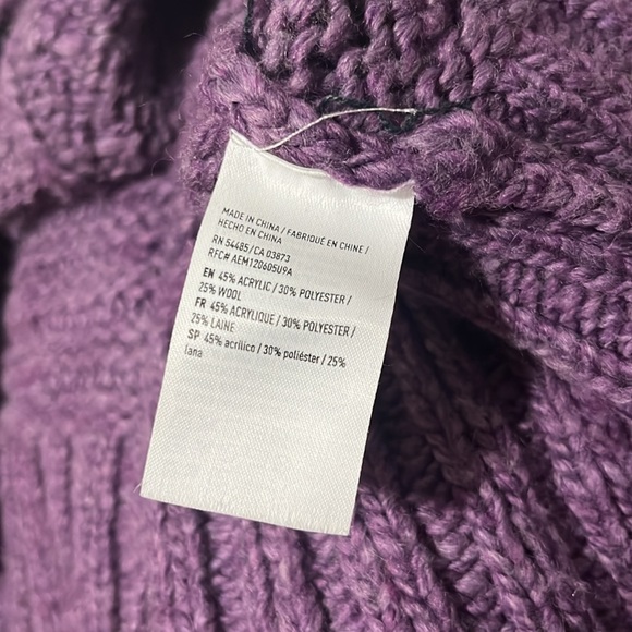 American Eagle Outfitters Crew Neck Sweater - Picture 4 of 4